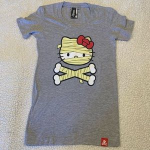 JOHNNY CUPCAKES HELLO-KITTY TEE